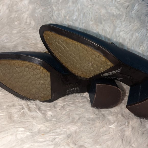 Calvin Klein Gold Chain Loafers - Picture 2 of 6